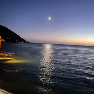 https://la-lampara-camogli.hotelitalianriviera.com